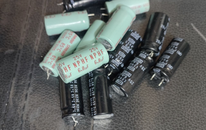 خازن 6.8 میکروفاراد 25 ولت آمریکایی | خازن عمده