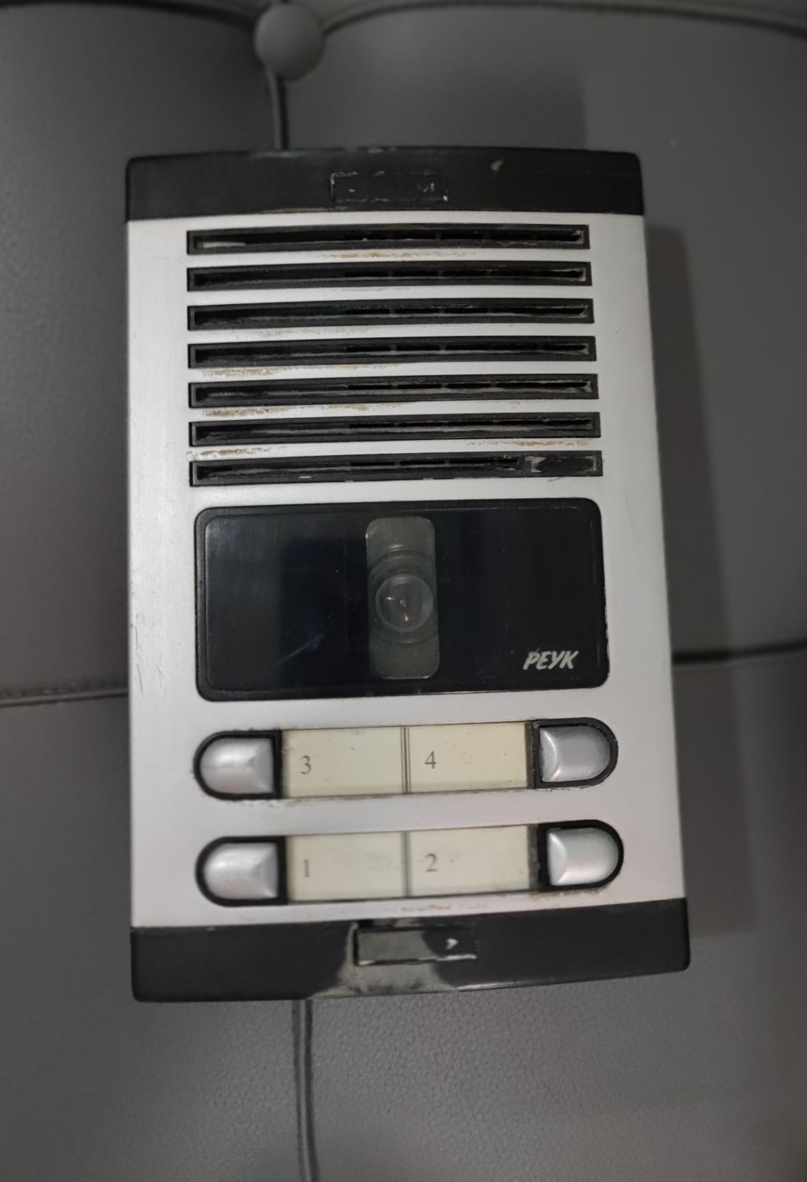 آیفون تصویری پنل بیرونی ۴واحدی الکتروپیک دوربین رنگی دید درشب سیاه سفید ( استوک )Electro peyk پنل دربازکن تصویری الکتروپیک |پنل جلودری آیفون تصویری