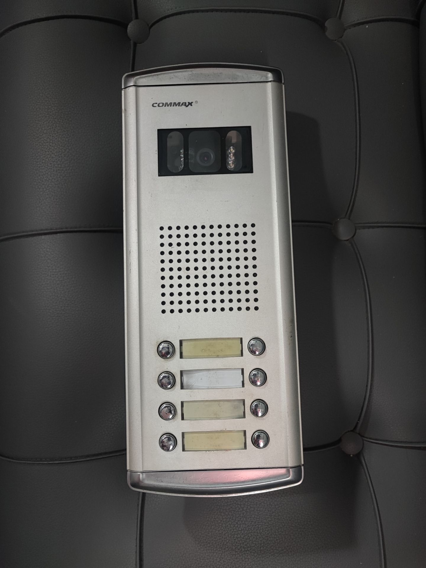 آیفون تصویری پنل بیرونی ۸واحدی کماکس رنگی  ( استوک )commax بدون سوییچر پنل دربازکن تصویری کوماکس