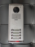 آیفون تصویری پنل بیرونی ۱۰ واحدی کماکس دوربین رنگی پنل جلودری |(استوک)commax کره ای پنل دربازکن تصویری کوماکس کره ای با سوییچر