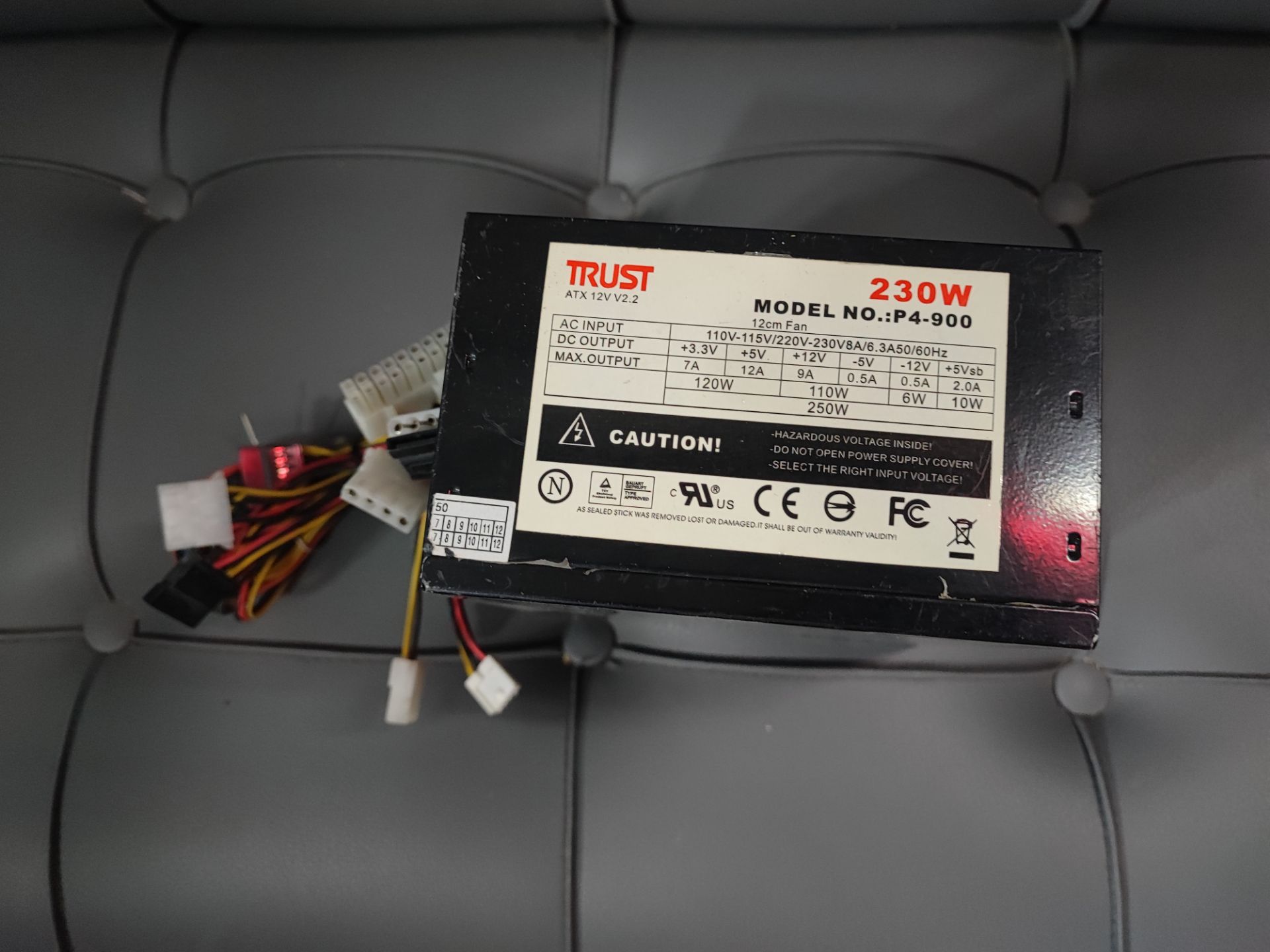 پاور   TRUST 230w   استوک سالم - با گارانتی یک ماههP4-900