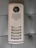 آیفون تصویری پنل بیرونی ۱۰ واحدی کماکس دوربین رنگی پنل جلودری |(استوک)commax کره ای پنل دربازکن تصویری کوماکس کره ای با سوییچر